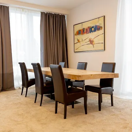 Parkhotel Fritz Am Brunnen Швельм