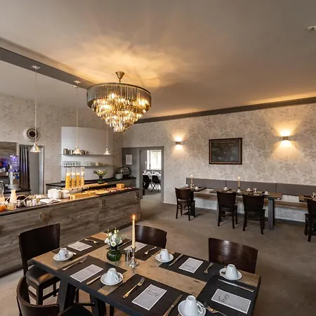 Parkhotel Fritz Am Brunnen Отель