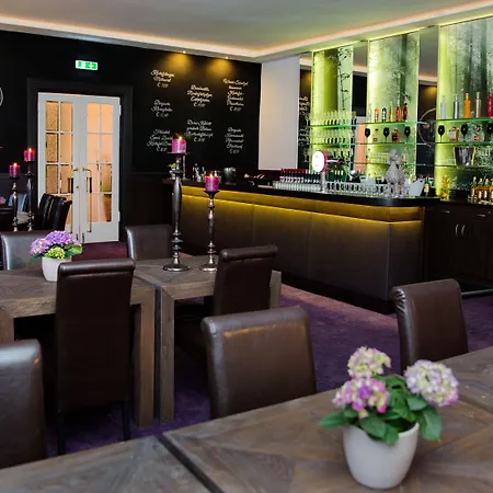 Parkhotel Fritz Am Brunnen فندق
