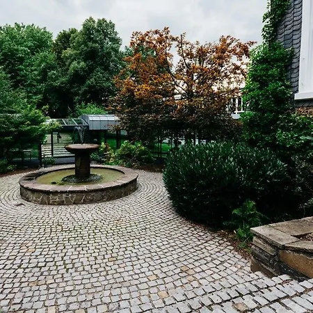 Parkhotel Fritz Am Brunnen 4* שוולם