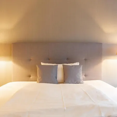 Parkhotel Fritz Am Brunnen מלון שוולם