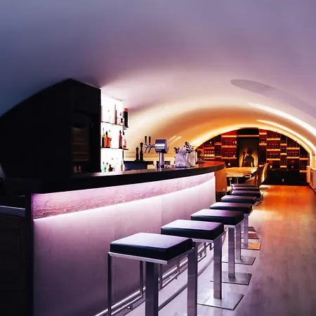 Parkhotel Fritz Am Brunnen فندق شفيلم