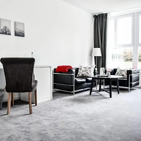 מלון Parkhotel Fritz Am Brunnen 4*
