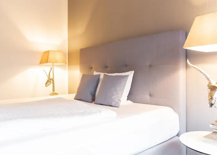 Parkhotel Fritz Am Brunnen 4*